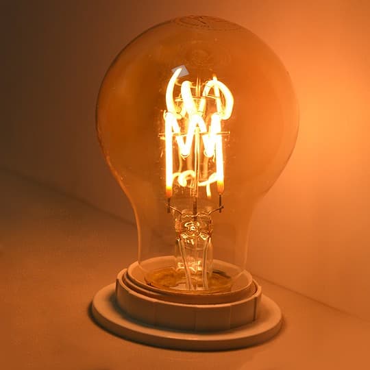 Sijalica LED Filament AMBER A60 4W 2200K E27 230v 180lm Mitea