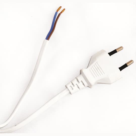 Prenosna Priključnica PM-3X PVC sa kablom 2,5A 250V -575W -bijela M*